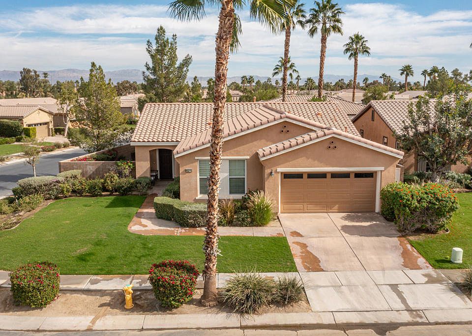 1st image of 60216 Poinsettia Pl