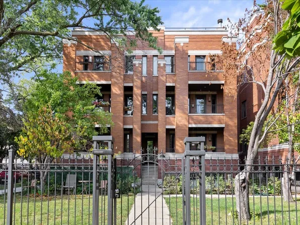 2554 W Logan Blvd APT 402, Chicago, IL 60647