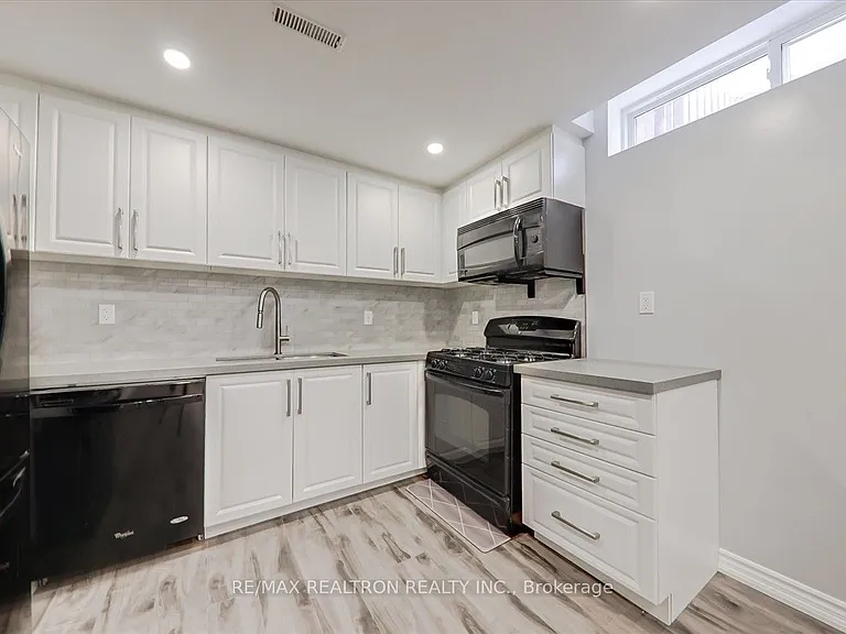 635 Beckworth Sq #BASEMENT — Photo 9