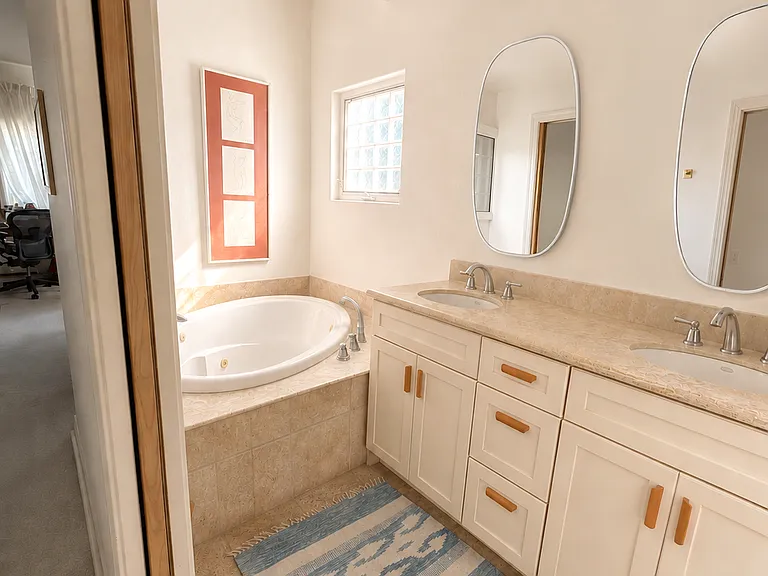 461 Washington Blvd #101 — Photo 2