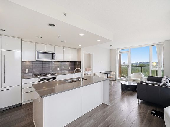 5th image of 3100 Windsor Gate #1403