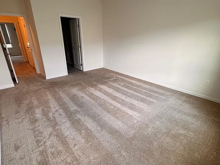624 Ravenwood Dr — Photo 13
