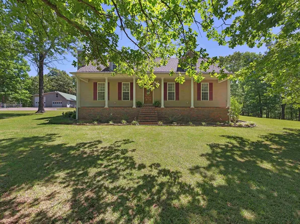 260 Moore Rd, Selmer, TN 38375