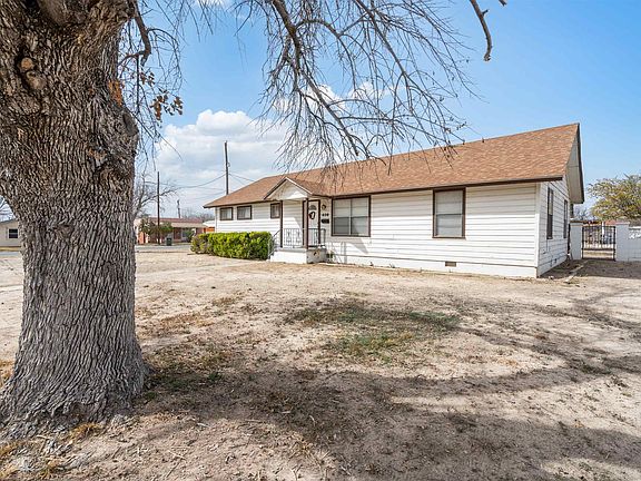 3rd image of 409 W 9th St