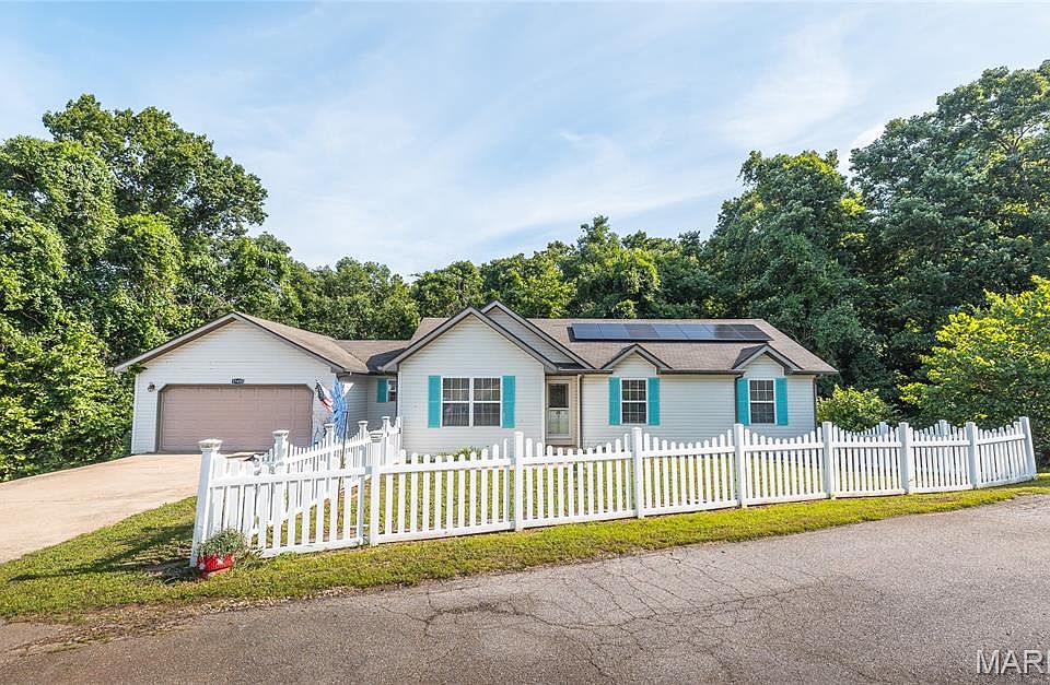 1st image of 17435 Lori Dr