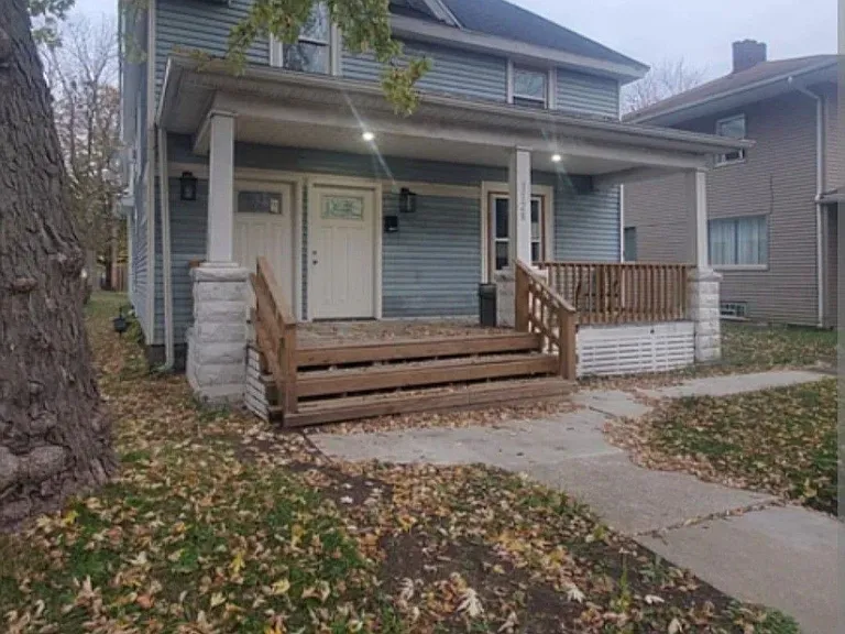 1128 Portage Ave #1A — Photo 1