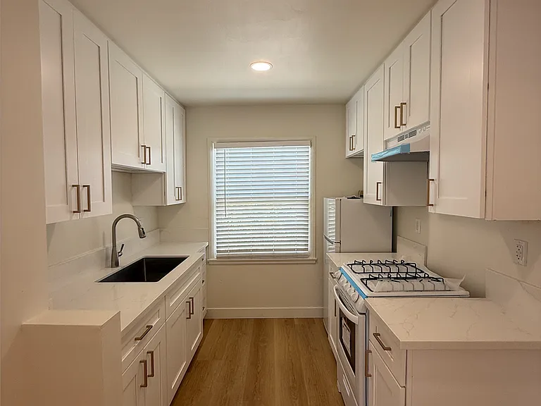 GC Properties — Photo 13