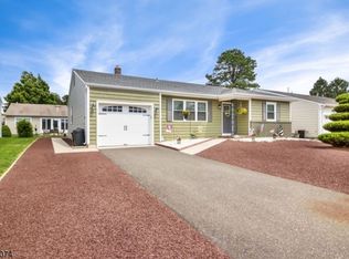 14 Fairfield Rd, Toms River, NJ 08757