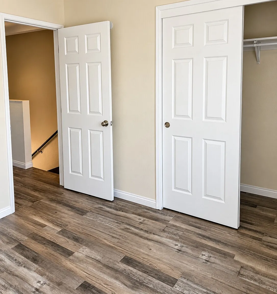 Larcus Apartments — Photo 2