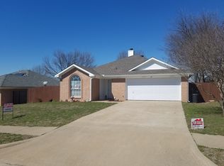 26 Vermont Ave, Midlothian, TX 76065