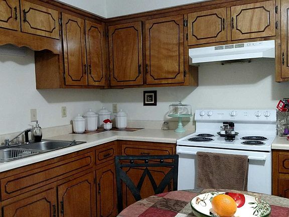 4th image of 200 Timber Court Dr