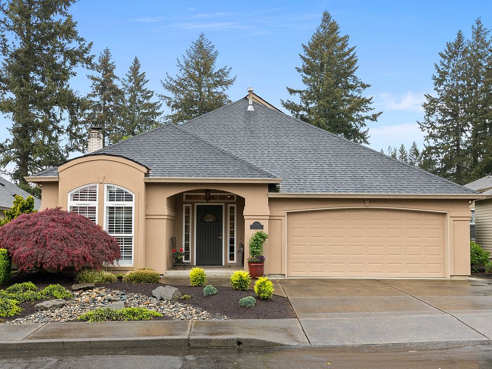 1st image of 2716 SE Baypoint Dr