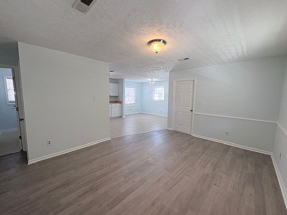 2nd image of 111 NE 38th St