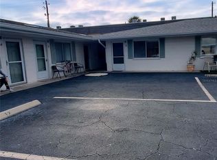 525 Manatee Ct APT 12, Venice, FL 34285