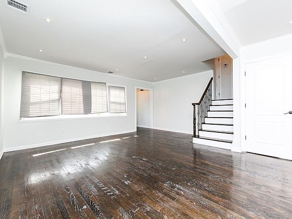 4th image of 16115 95th St