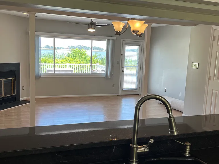 115 Scotts Point — Photo 10