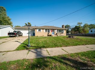 2958 Boone Ave SW, Wyoming, MI 49519