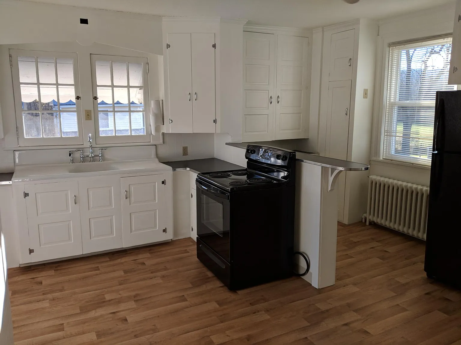 3 bed, 2000 sqft, $1,000 — Photo 3