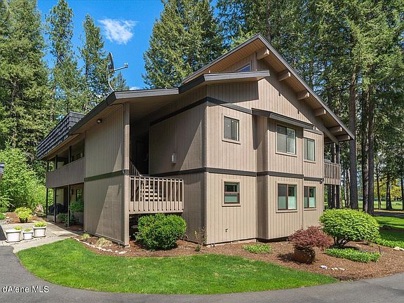 03-5421 W Fairway Ln-003>