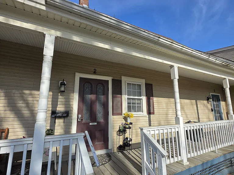 211 Main St — Photo 6