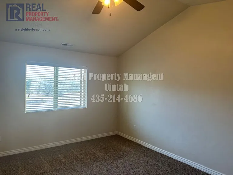428 E Gray Fox Ln — Photo 16