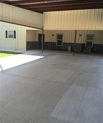 5th image of 7499 Granbury Hwy