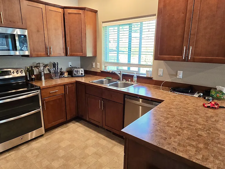 10438 Buccaneer Pl NW — Photo 9