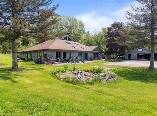 932 W Main St, Richmond, VT 05477