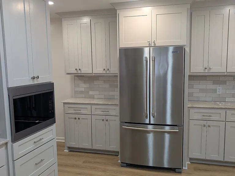 223 Stephanie Ave — Photo 8
