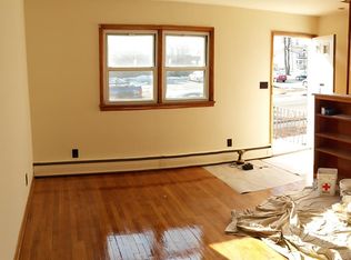 121 S 10th Ave, Manville, NJ 08835