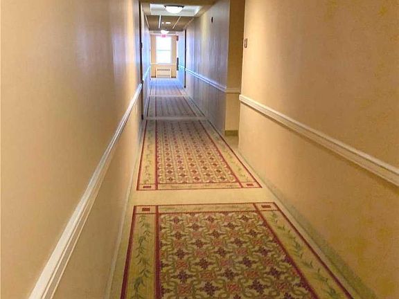 3rd image of 50 Merrick Ave Unit 202