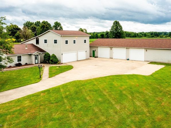 34433 Law Rd, Grafton, OH 44044