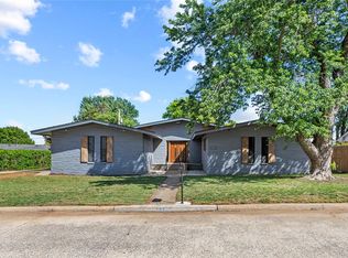 1220 N Kansas St, Weatherford, OK 73096