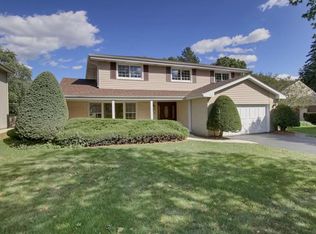 319 S Pine Ave, Arlington Heights, IL