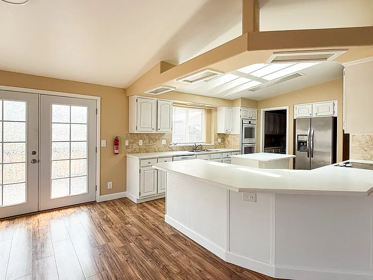 6477 Boulder Way — Photo 2