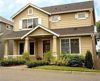 Renton craftsman in desirable Woodside, 8 neighborhood parks and Kent schools!