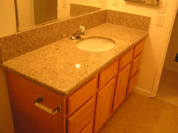 1244 Circle City Dr APT A, Corona, CA 92879