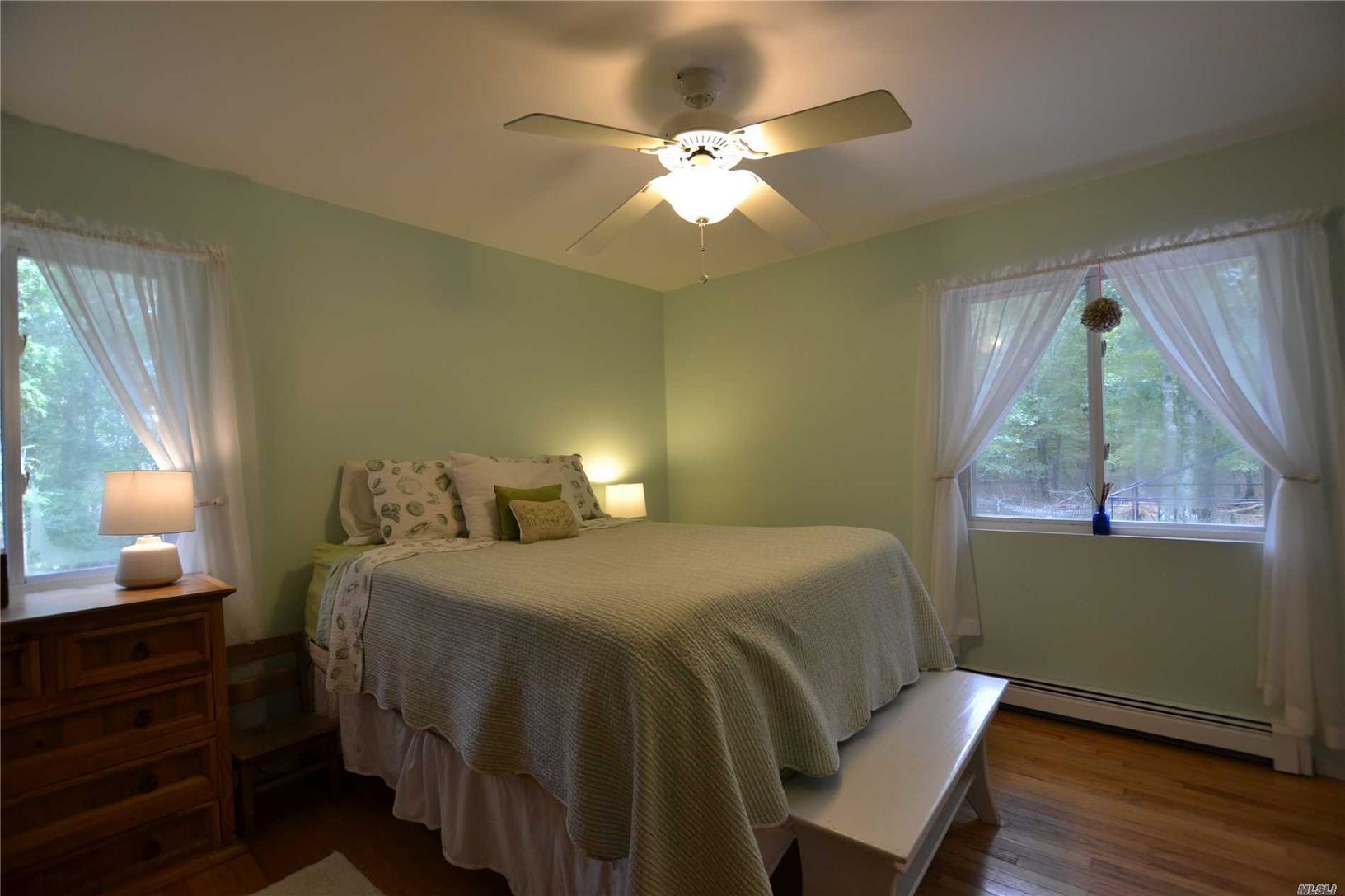  Master with En Suite Bath