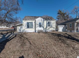 4848 Charles St, Omaha, NE 68132