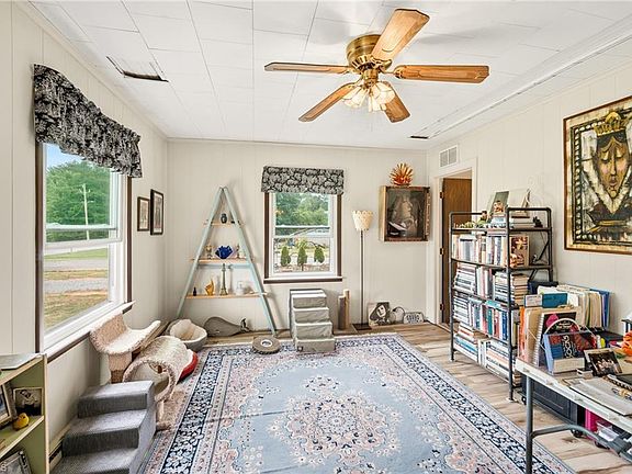 5th image of 2136 Courtney Huntsville Rd