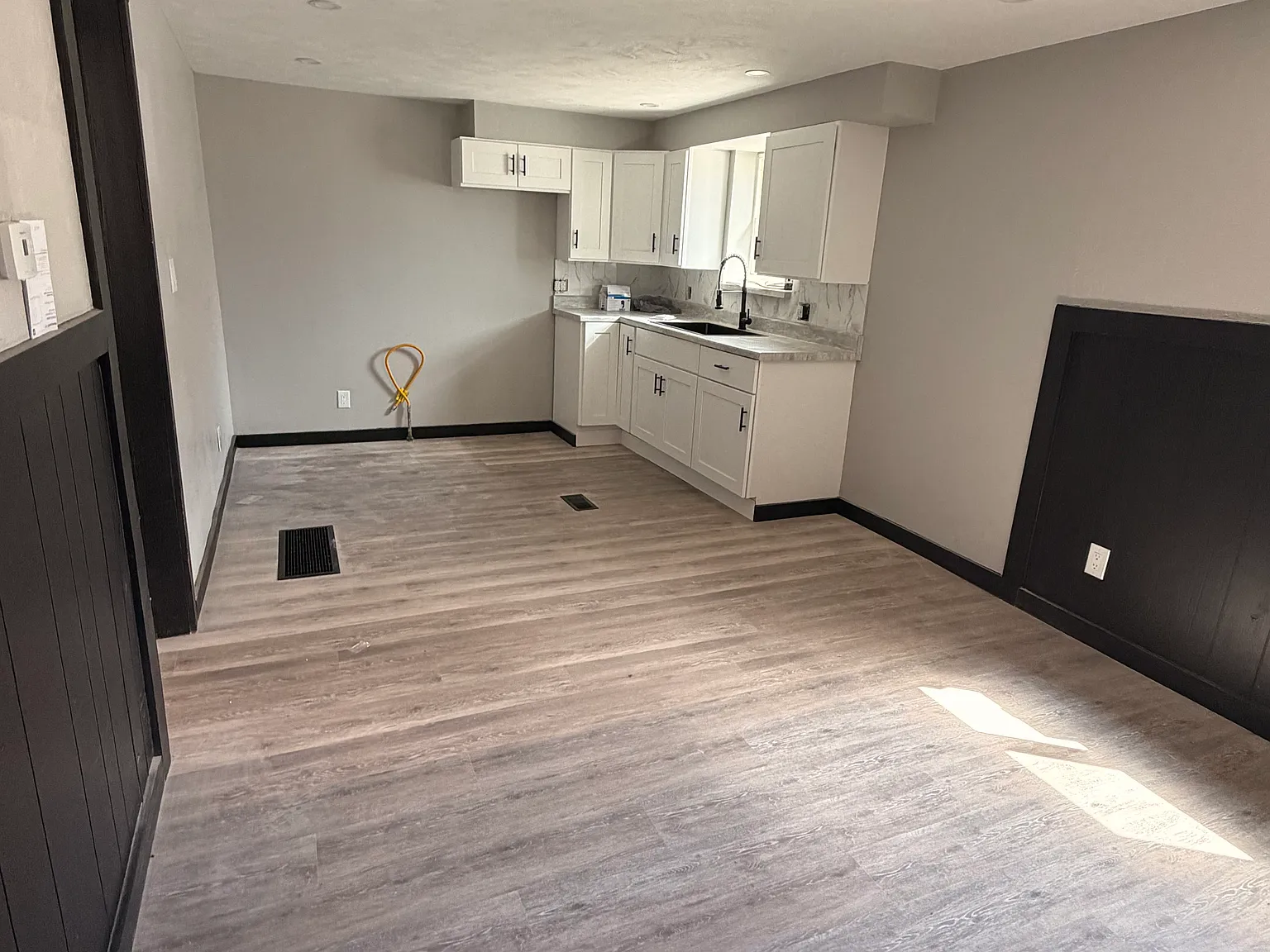 2 bed, 750 sqft, $1,075 — Photo 3