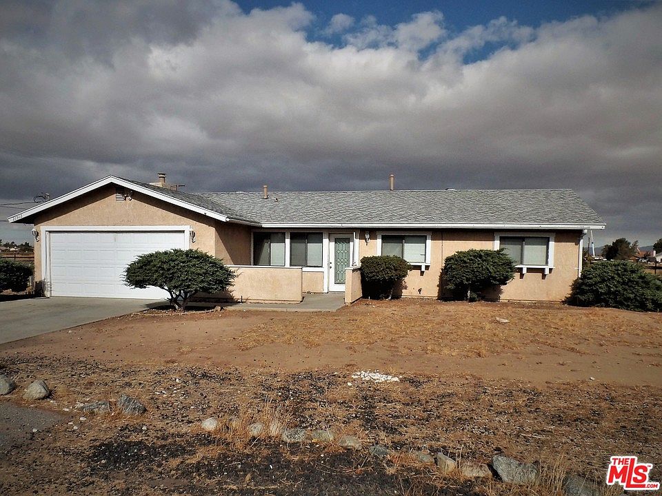 1st image of 21512 Wren St