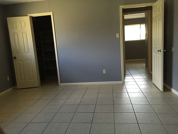 4th image of 13651 Greenridge Dr