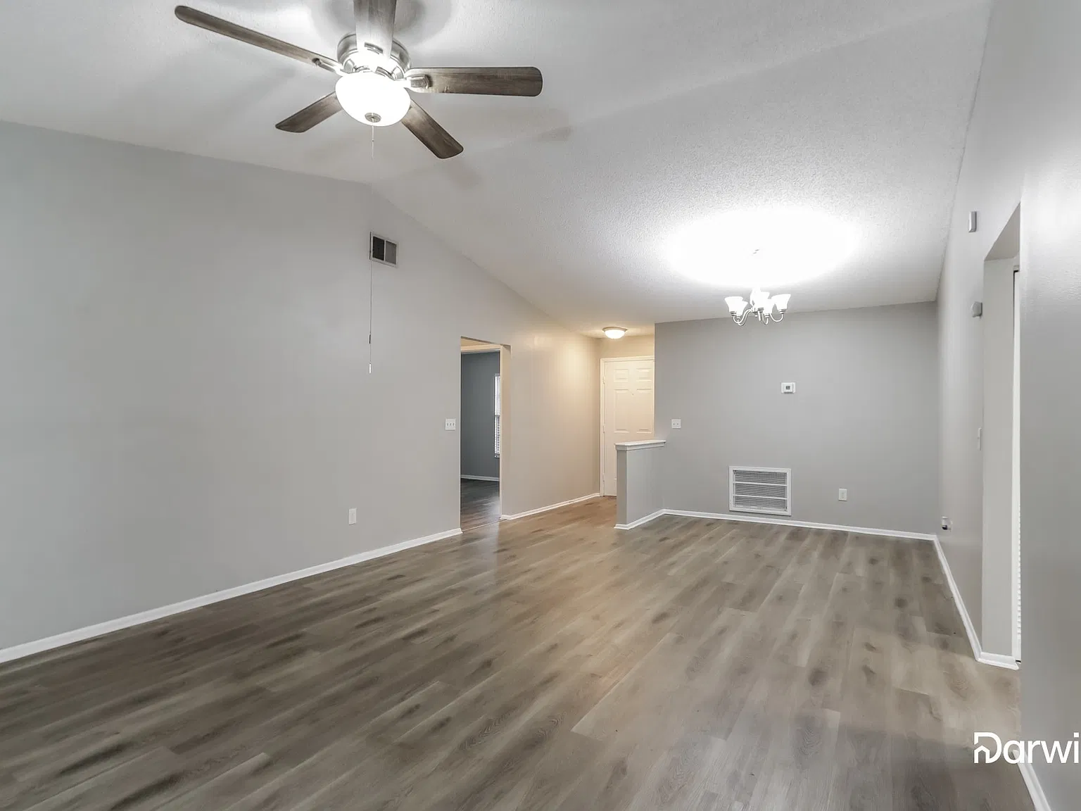 3 bed, 2.0 bath, 1410 sqft, $2,295 — Photo 4