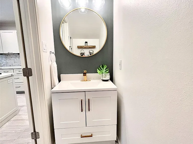 35 N Walden Elms Cir — Photo 4