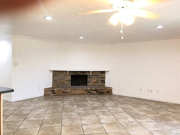 3rd image of 7437 Chelmsford Pl