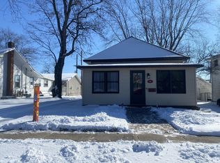 303 Old Main St, Ridgeway, WI 53582