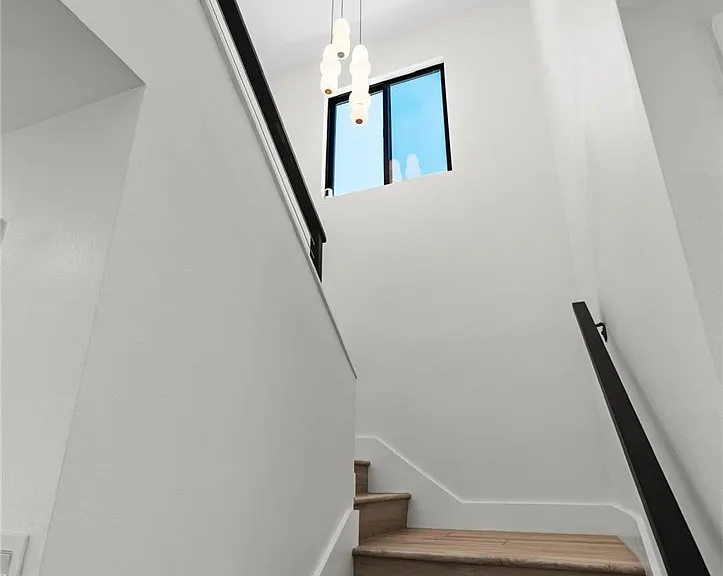 19701 Blythe St — Photo 28