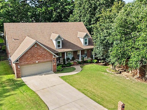 3rd image of 4 Berney Way Ct