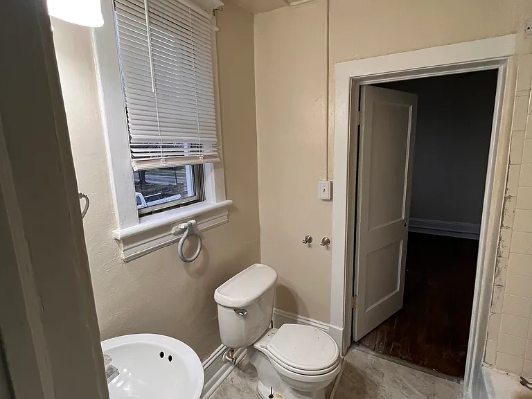 378 Elm Ave SW #2 — Photo 8